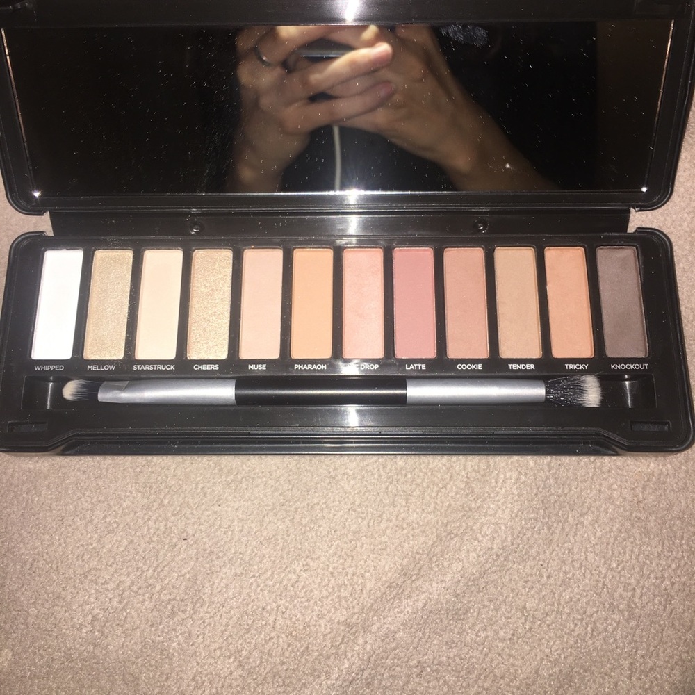 Eye Shadow Palette